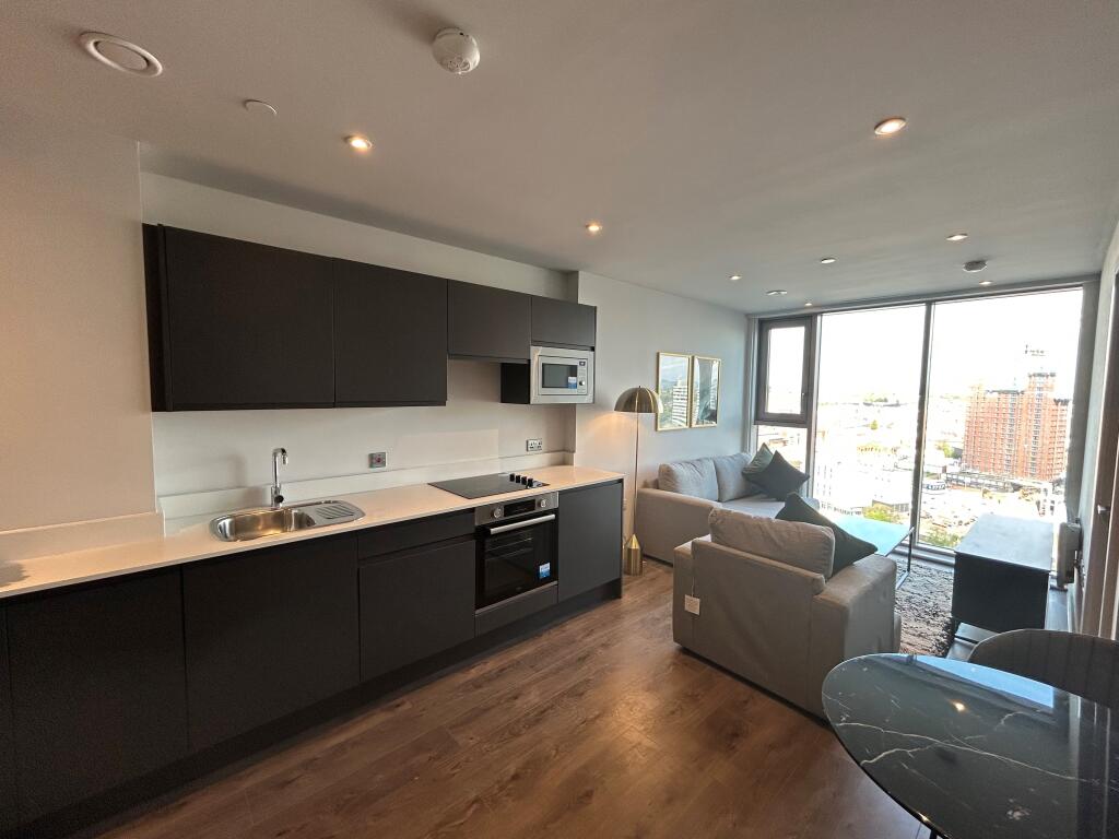 Main image of property: 96 Greengate, Manchester, Greater Manchester, M3