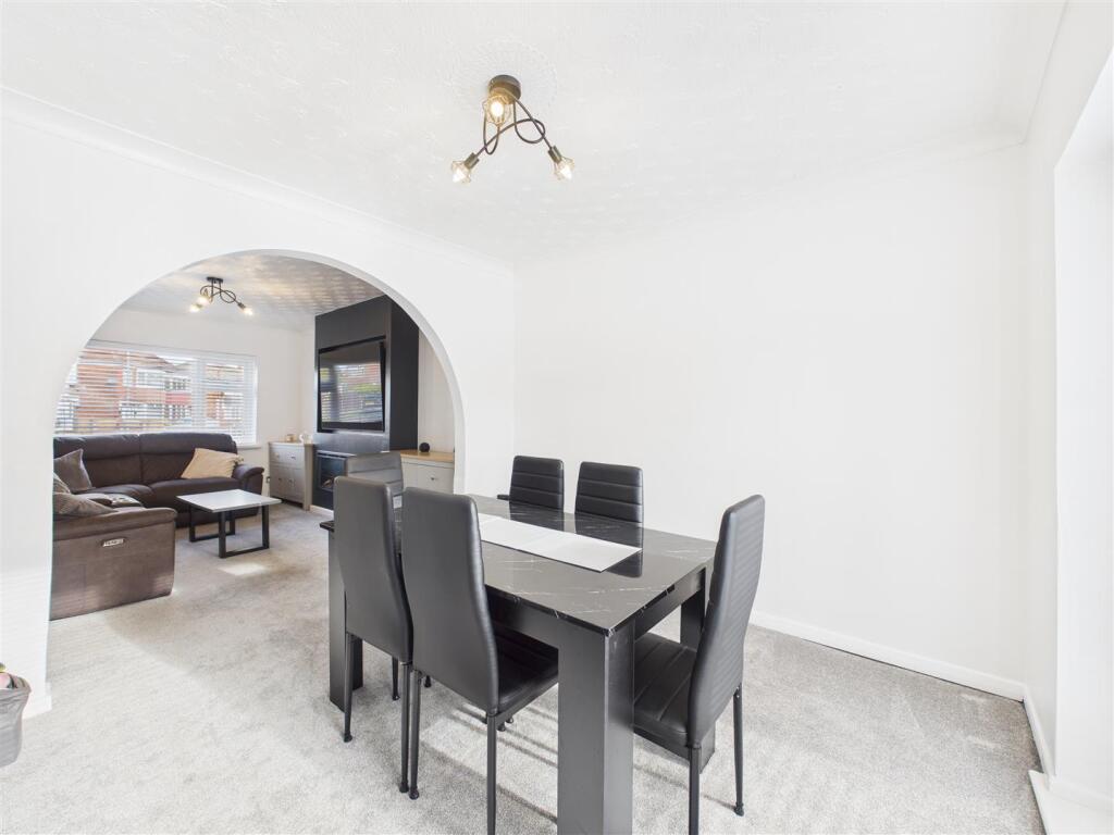 House in Anlaby - View 4