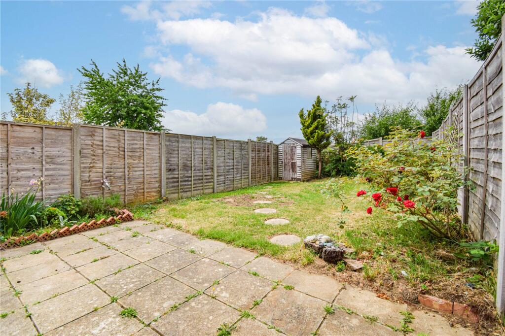House in Newbury, West Berkshire - More