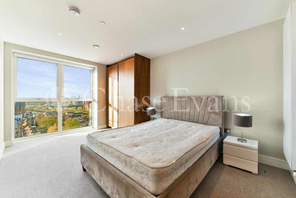 Apartment in London - More