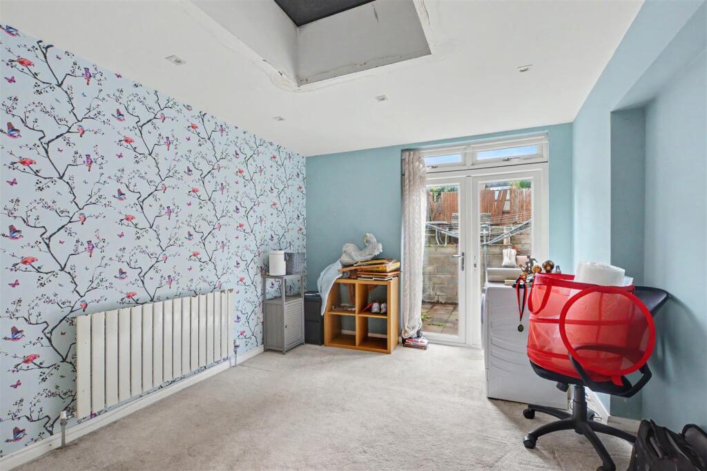 House in Nottingham, Gedling - View 5