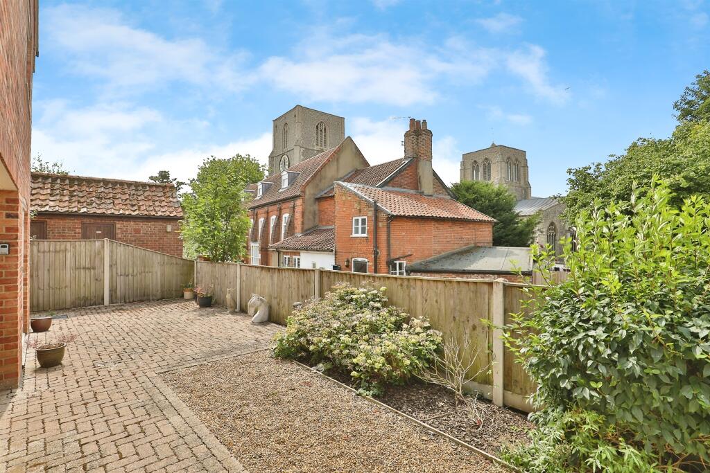 York Place, Dereham photo 2