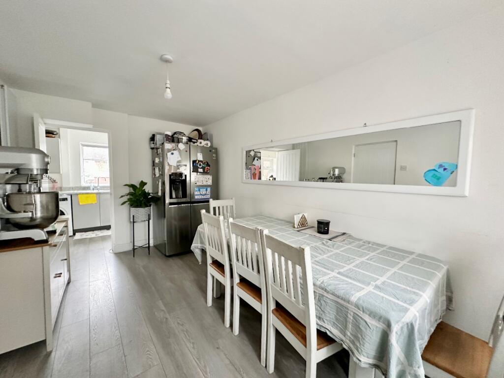 Athelstan Close, Romford photo 4