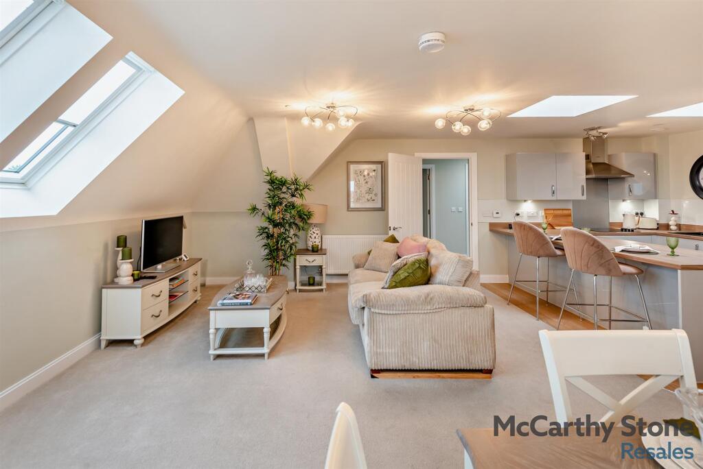 Main image of property: Westpole Avenue, Barnet