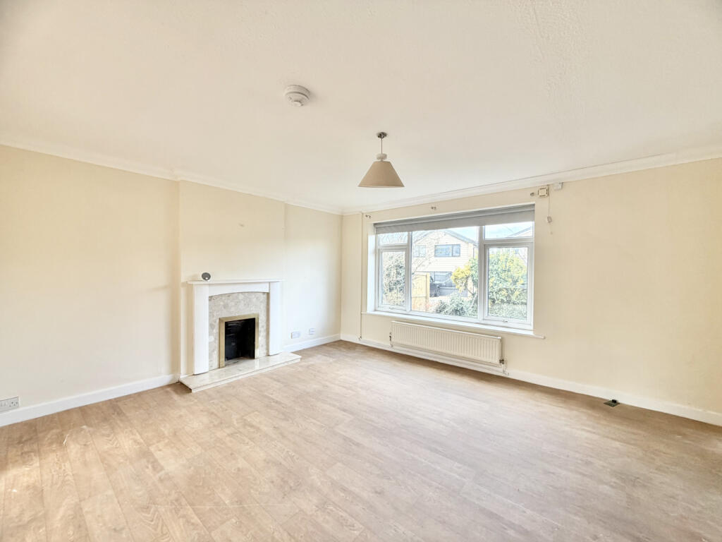 Ledston Avenue, Garforth, West Yorkshire, LS25 photo 3