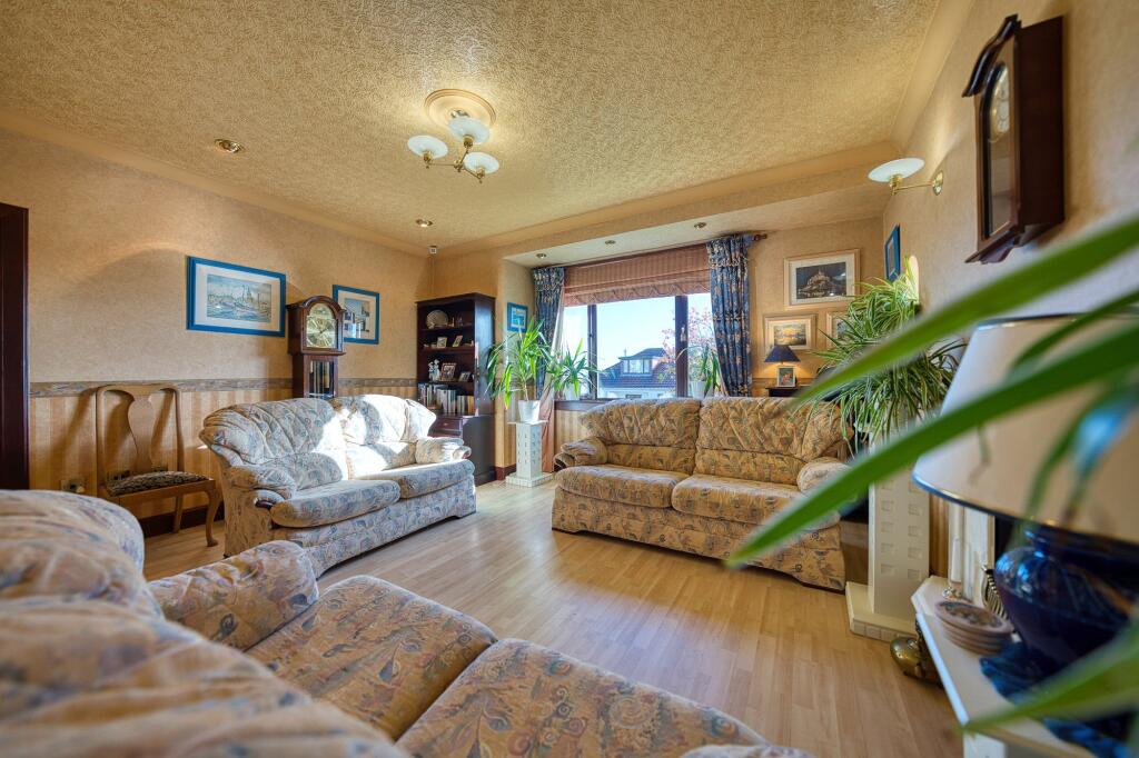 Ravelston Road, Bearsden photo 3