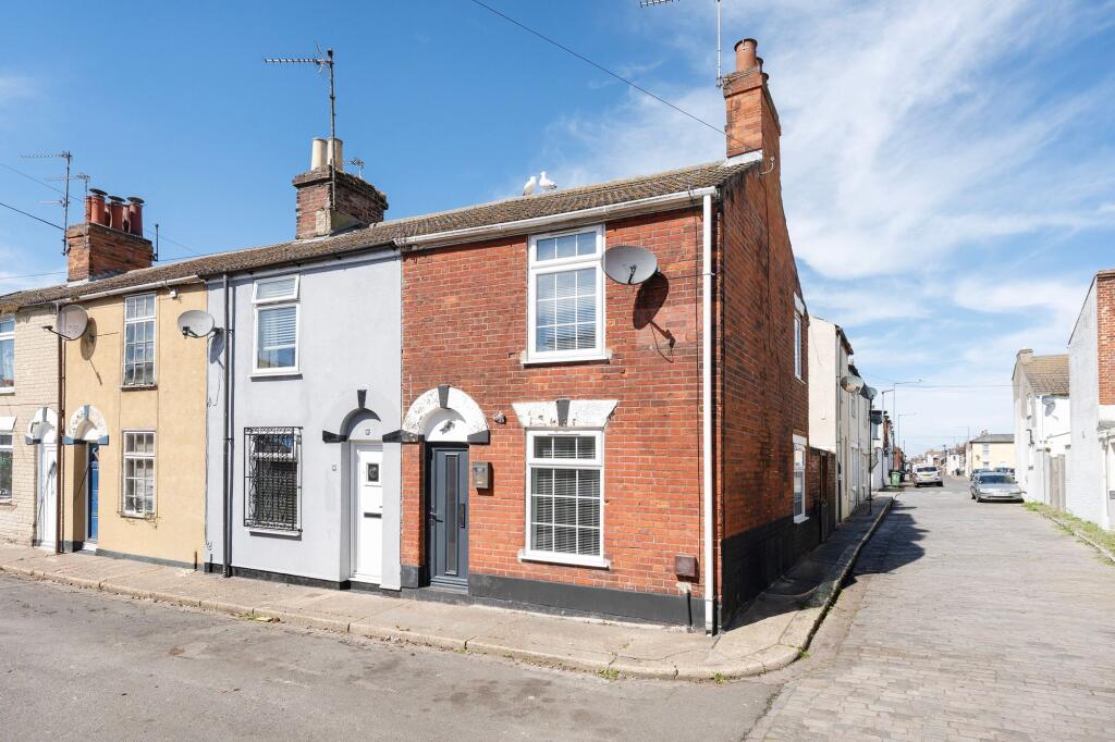 Main image of property: New Wellington Place, Great Yarmouth, NR30
