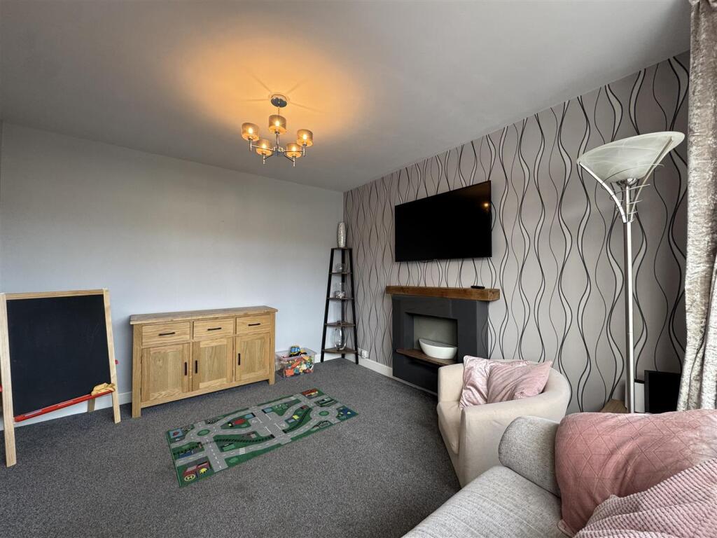 Parkfield Road, Oldbury photo 4