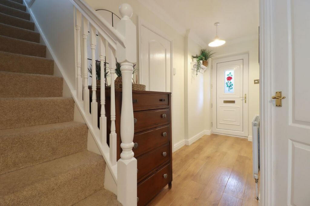 House in Rotherham, Dinnington St. John's - More