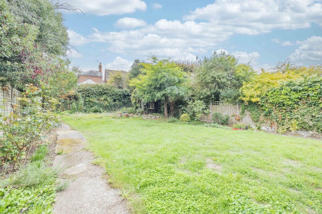 House in Canterbury, Kent - View 4