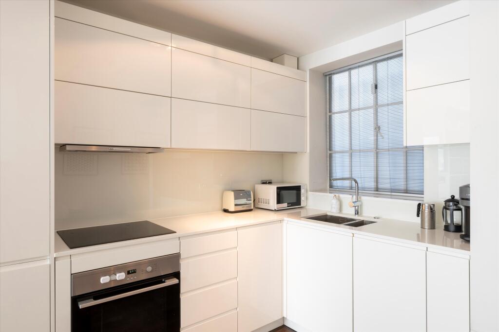 Apartment in London, Royal Borough of Kensington and Chelsea - View 5