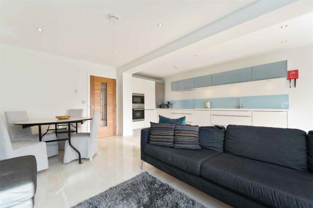 Additional image 4 of Chaddesley Wood Road, Poole, BH13