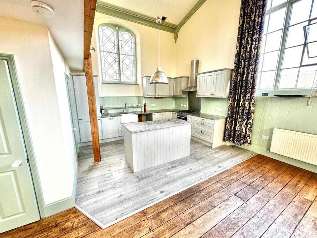 Bampton Street, Tiverton, EX16 photo 4