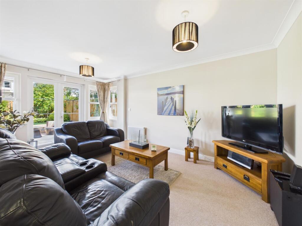 House in Perth - View 2