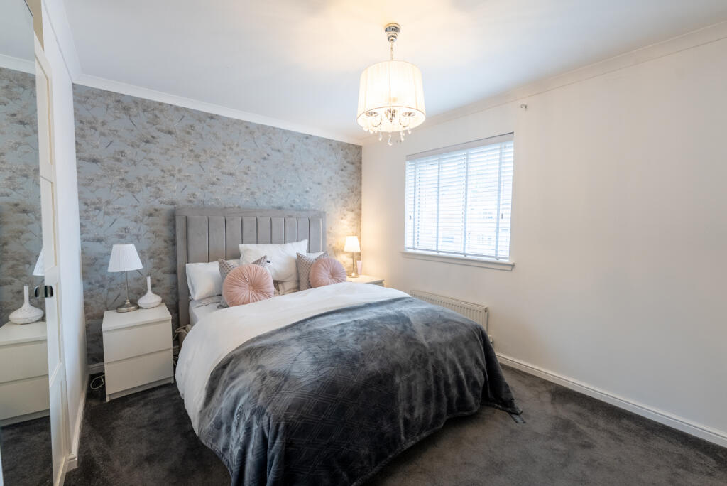 House in Motherwell, North Lanarkshire - View 4