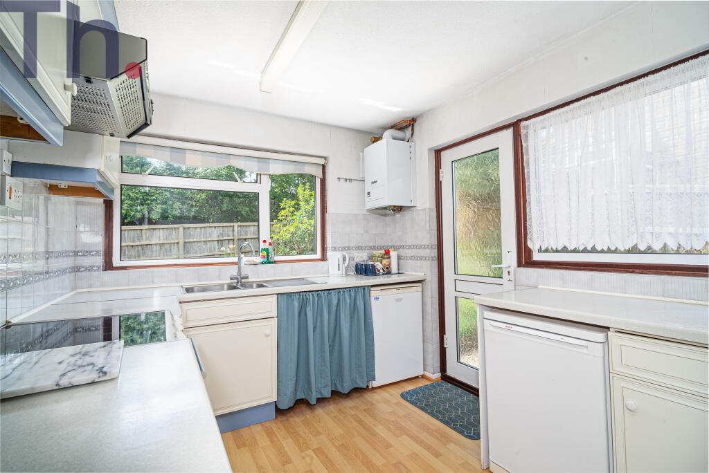 House in Newport, Shide - View 2