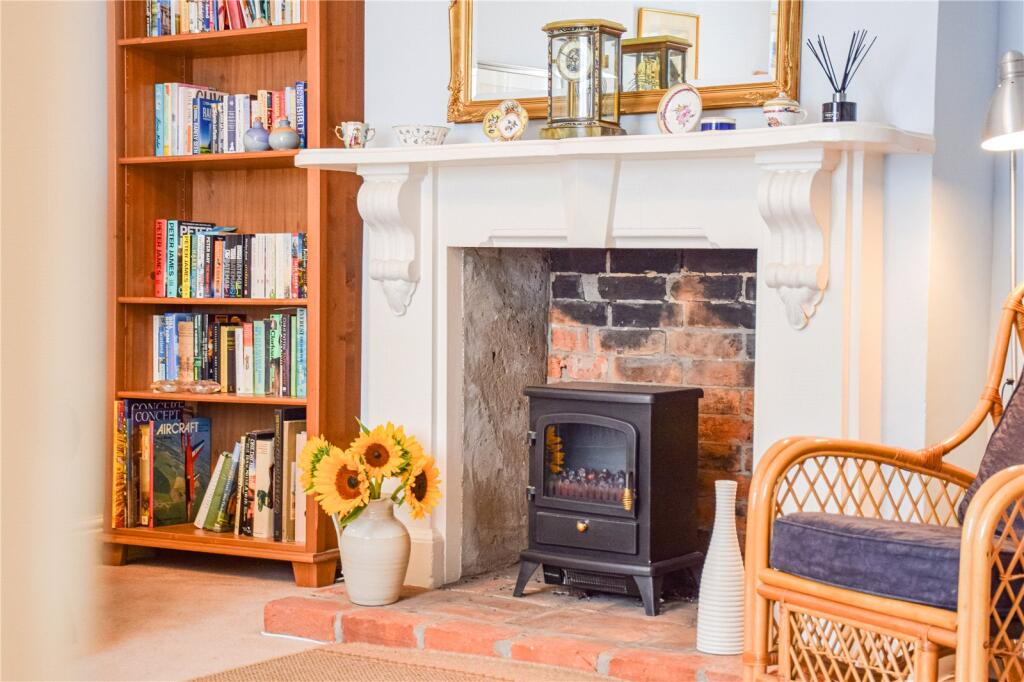Long Street, Devizes, Wiltshire, SN10 photo 4