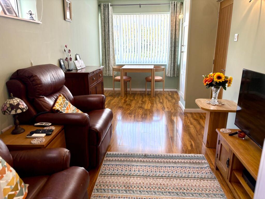 House in Whetstone - View 4