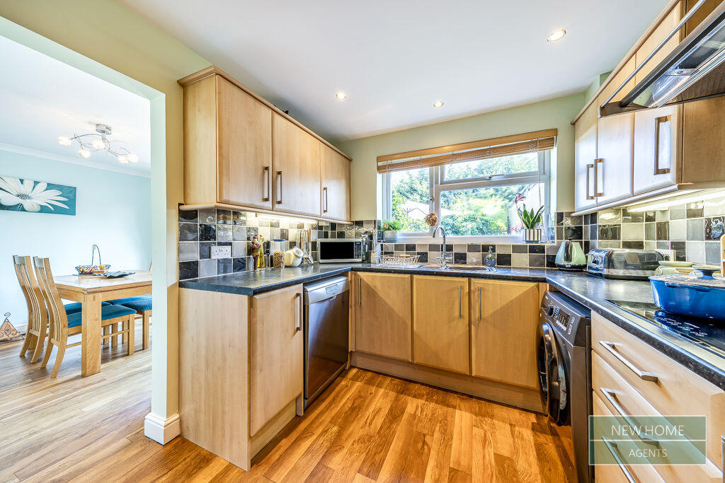 House in Crawley, Tilgate - View 3