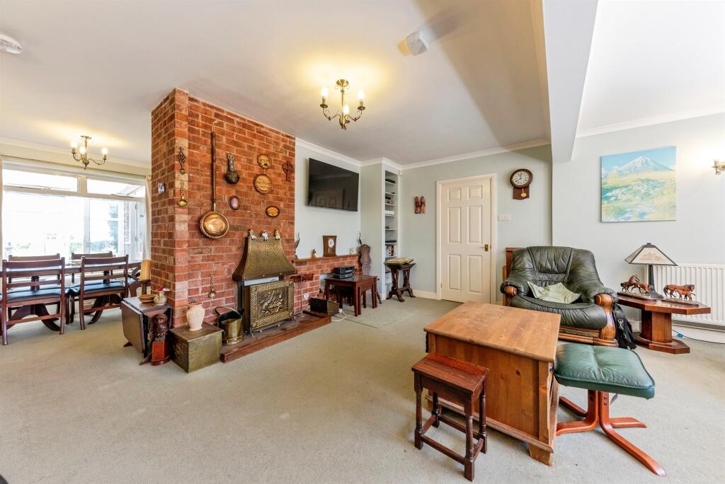 House in South Kesteven, Grantham - View 4