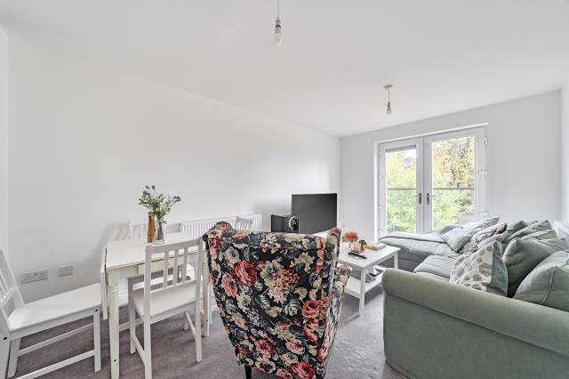 Elvian Close, Reading - View 5