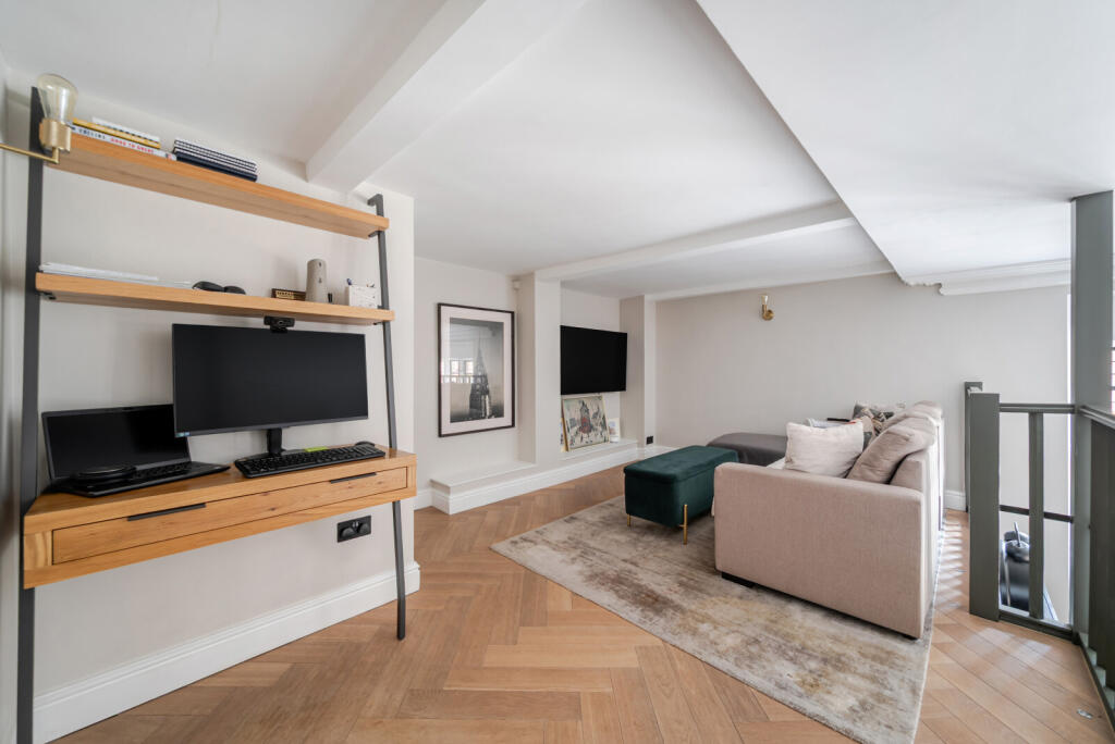 Apartment in Guildford - More