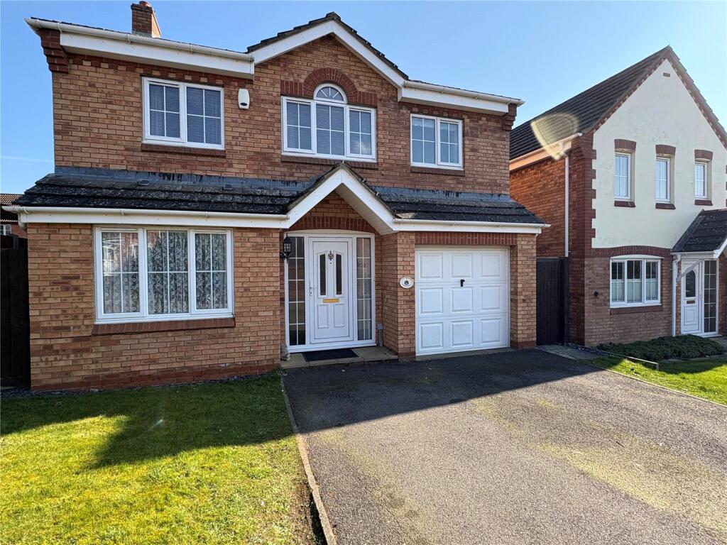 4-bed detached on Preston Drive, DAVENTRY, Northamptonshire, NN11, £365,000