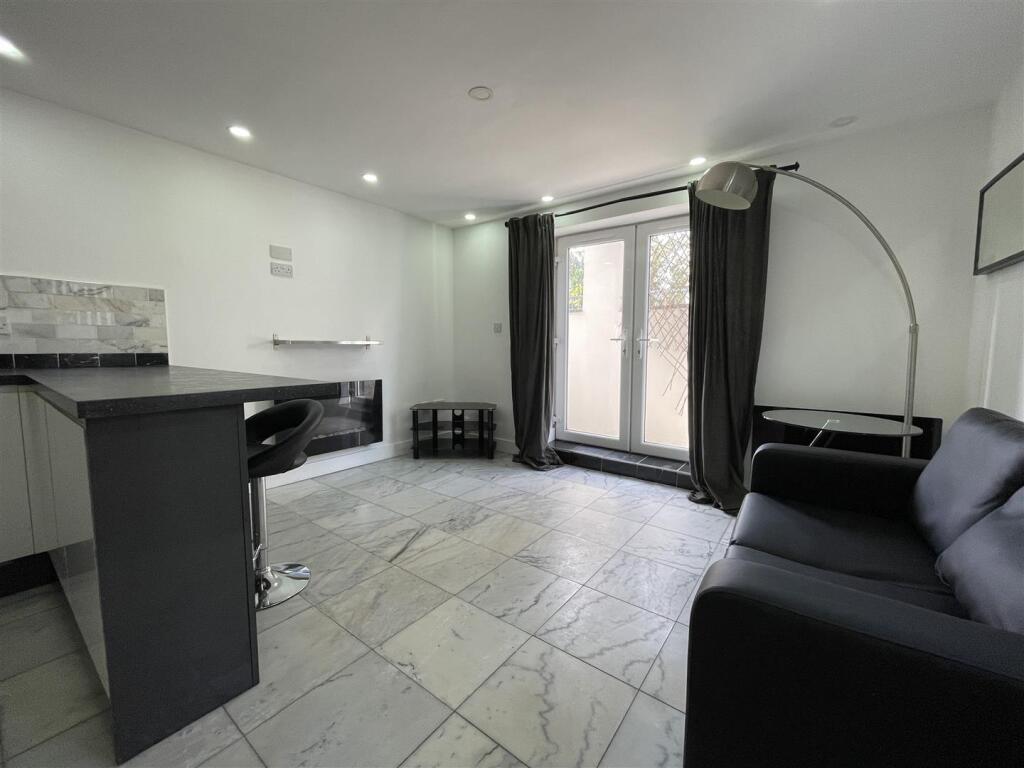 Main image of property: Richmond Road, Cardiff
