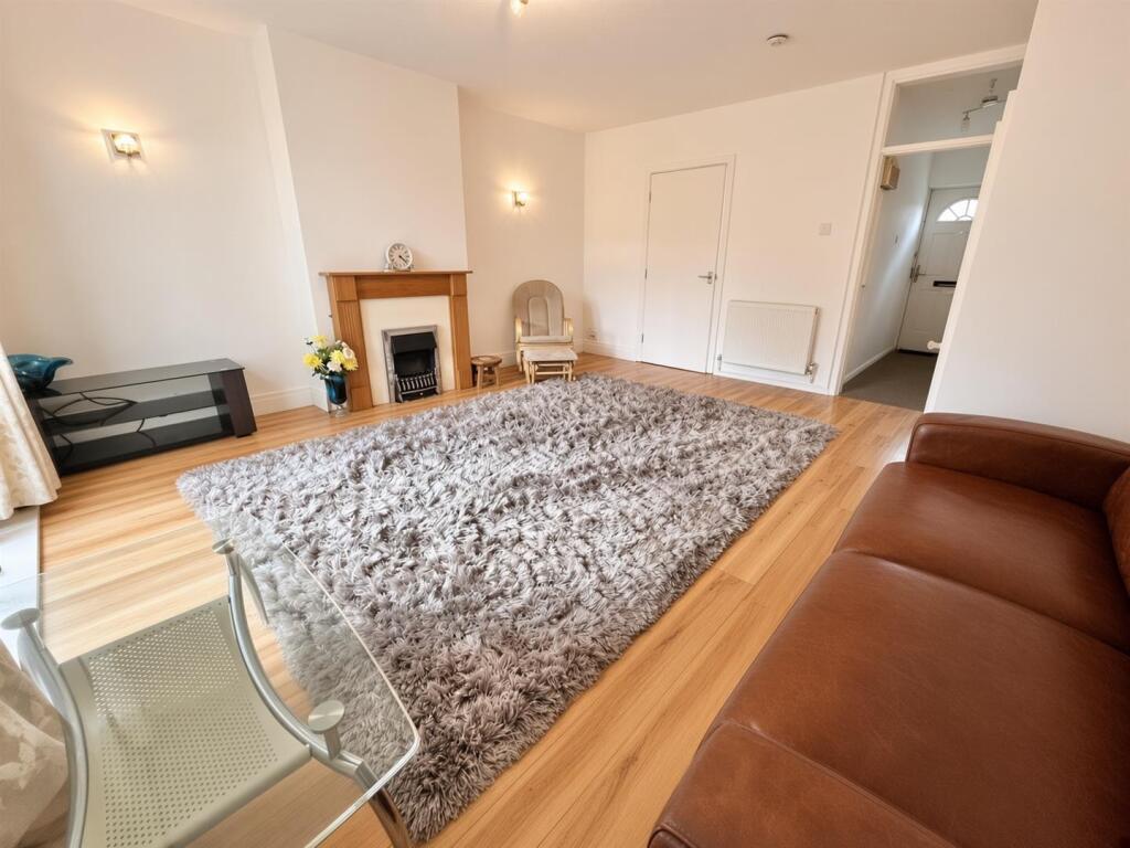 House in Stockport, Handforth - View 5