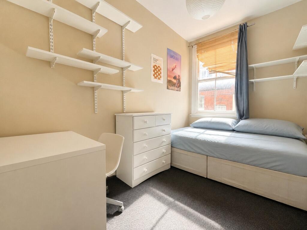 4 bedroom duplex for rent