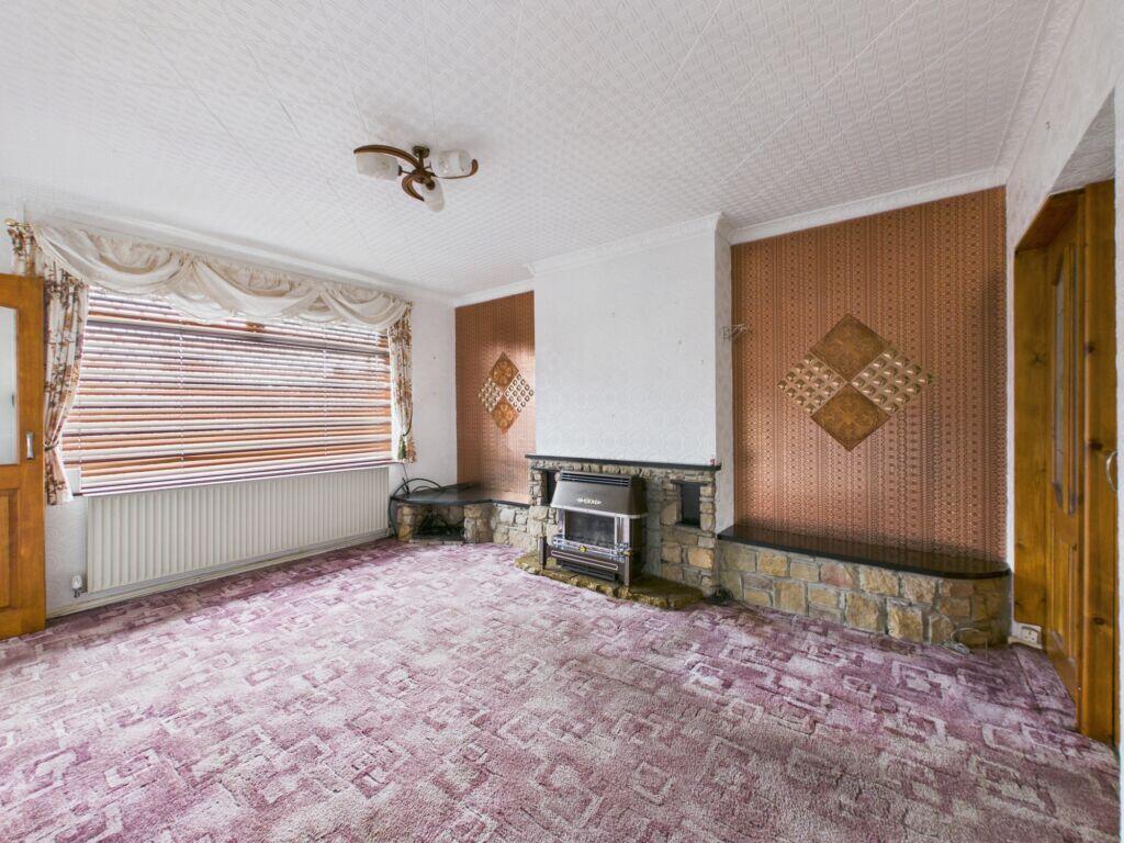 Camberwell Crescent, Whelley, WN2 1AT photo 3