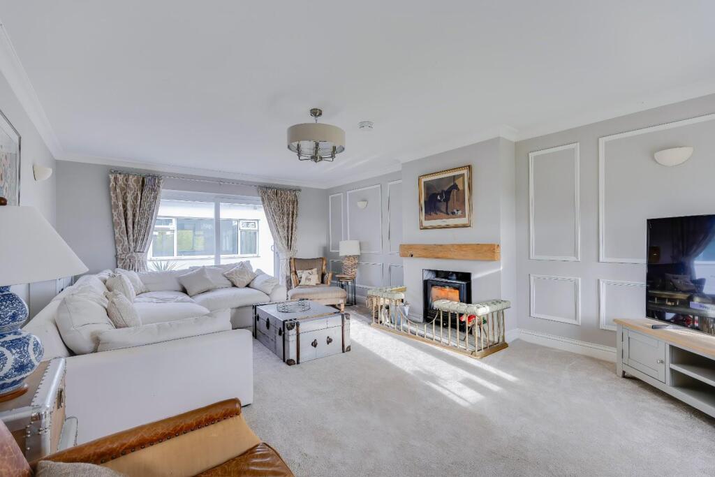 Llansannor, Nr Cowbridge, Vale of Glamorgan, CF71 7RX photo 3