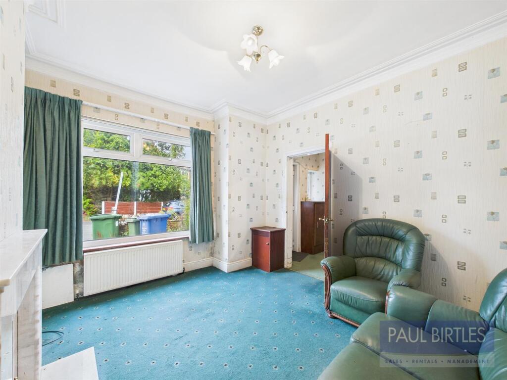 Victoria Road, Urmston, Trafford, M41 5BY photo 3
