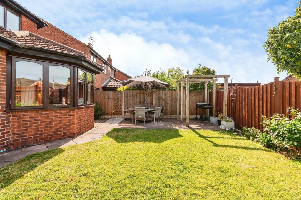 House in Nottingham, Woodthorpe - View 2