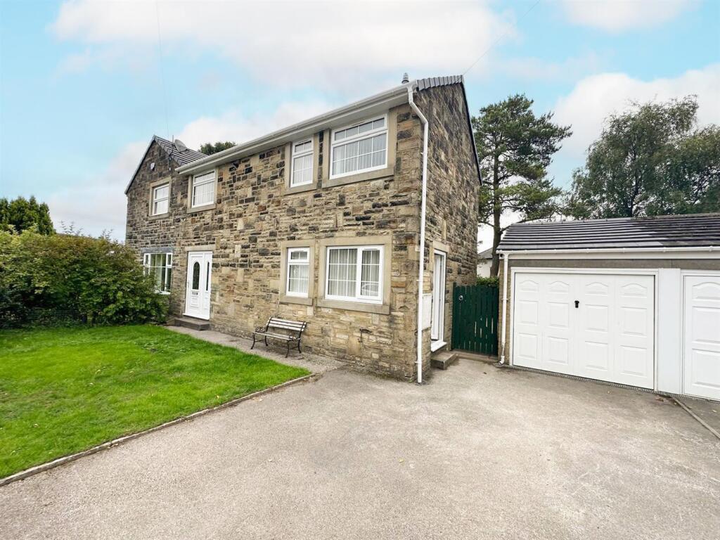Main image of property: Piece Fields, Threshfield, Skipton