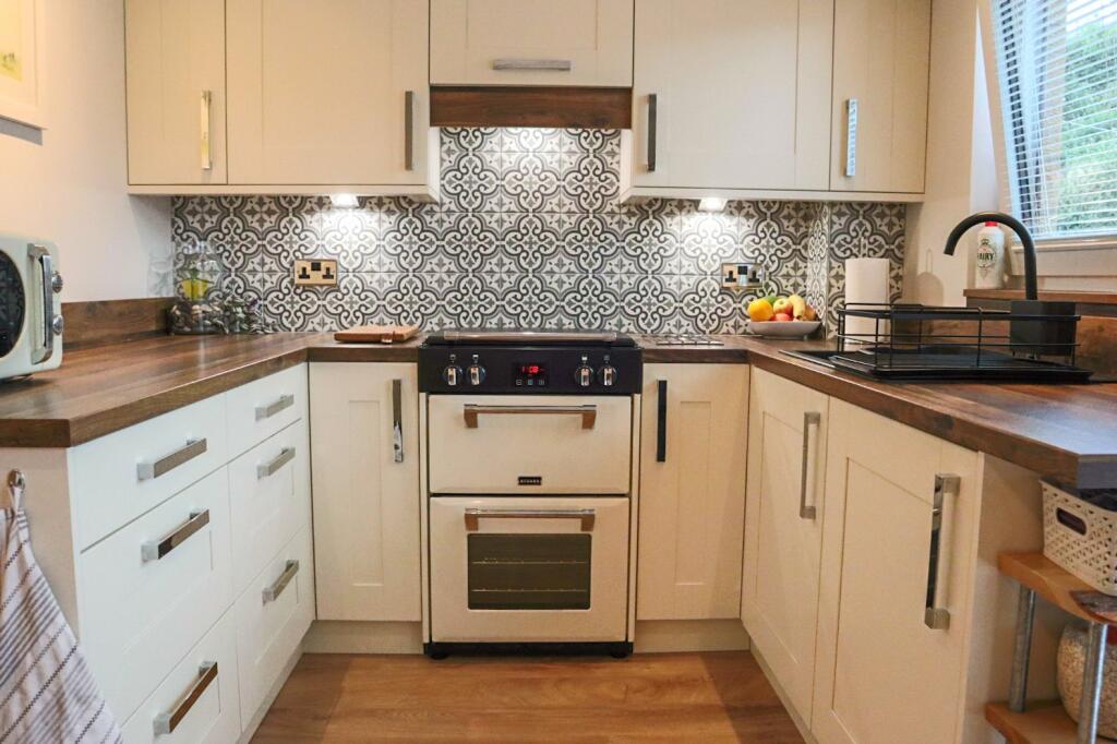 House in Motherwell, North Lanarkshire - View 2