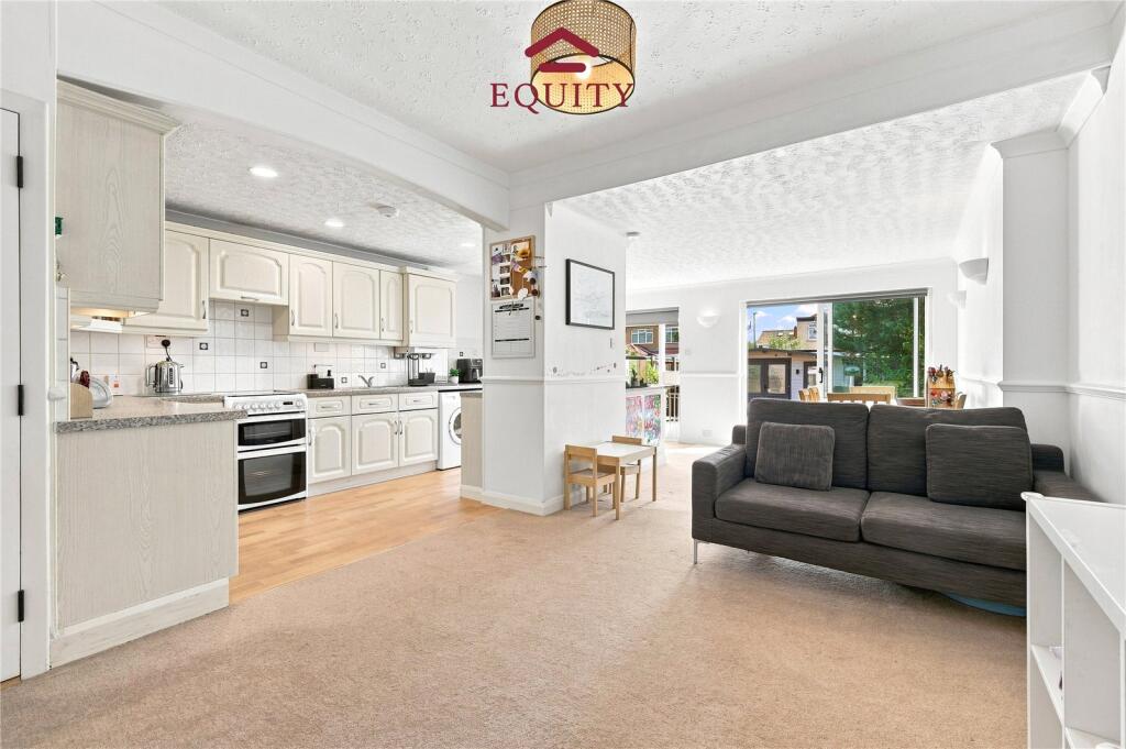 House in Enfield, Carterhatch, Southbury - View 5