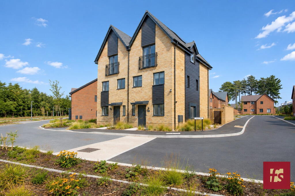 Main image of property: Pilgrims Lane, Buckler's Park, Crowthorne, Berkshire RG45 6XG