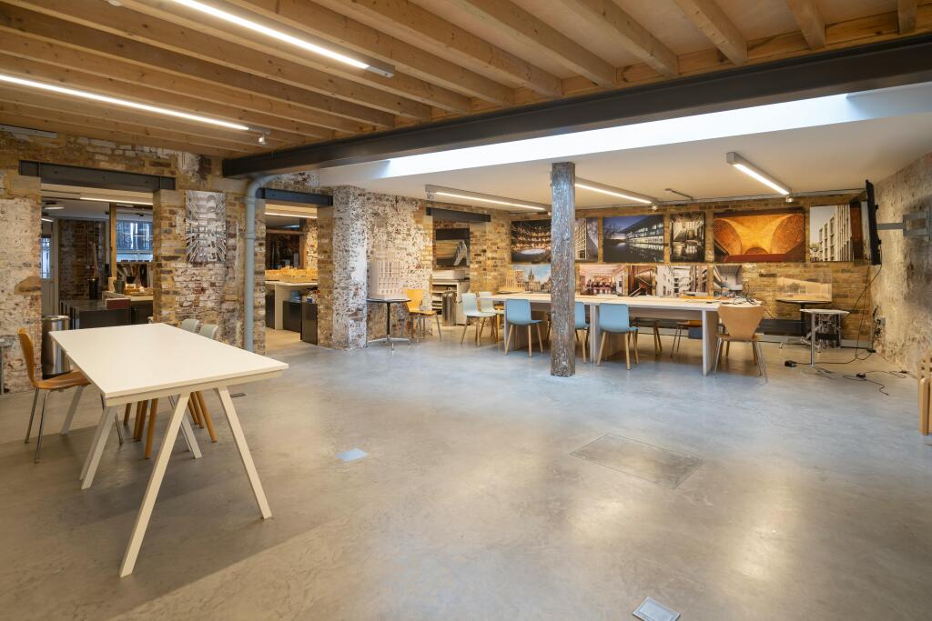 1 Rawstorne Place - Office