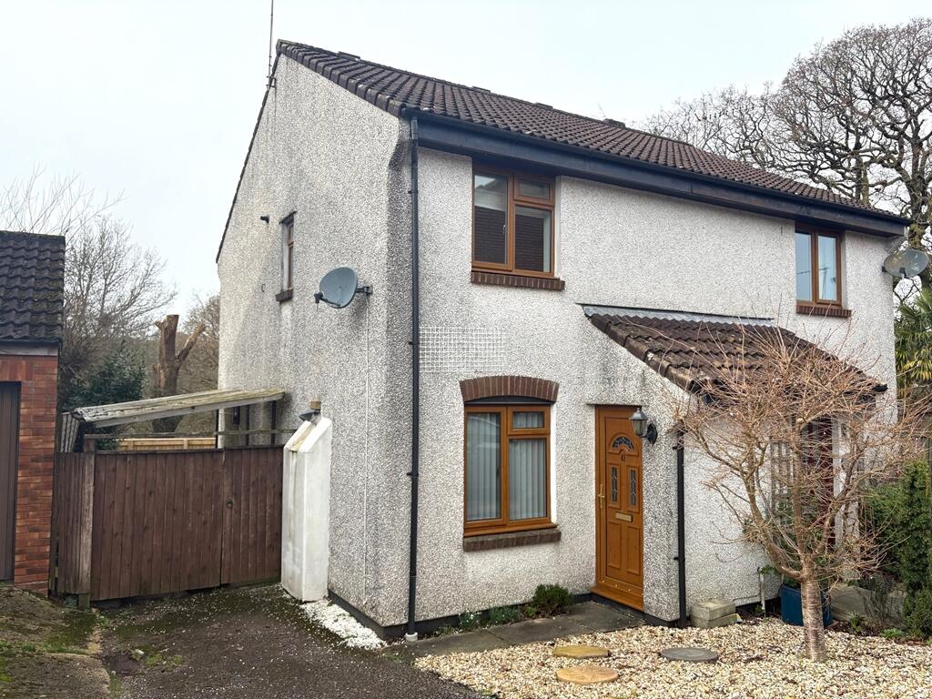 Main image of property: Hazelwood Close, Honiton, EX14 2XA