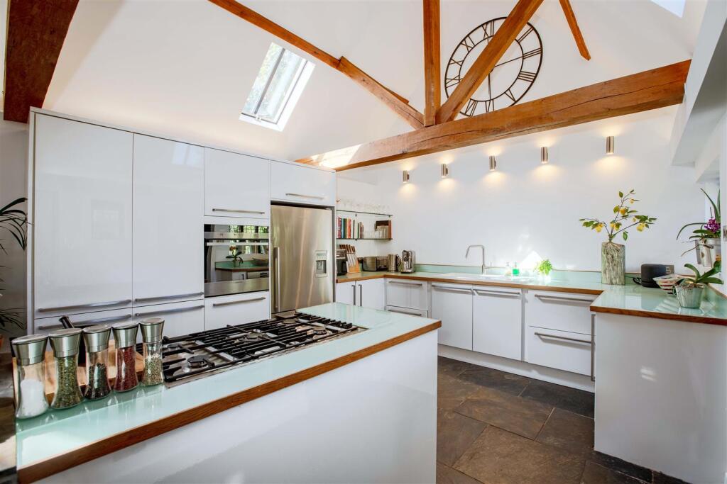 House in Worthing, West Sussex - View 4
