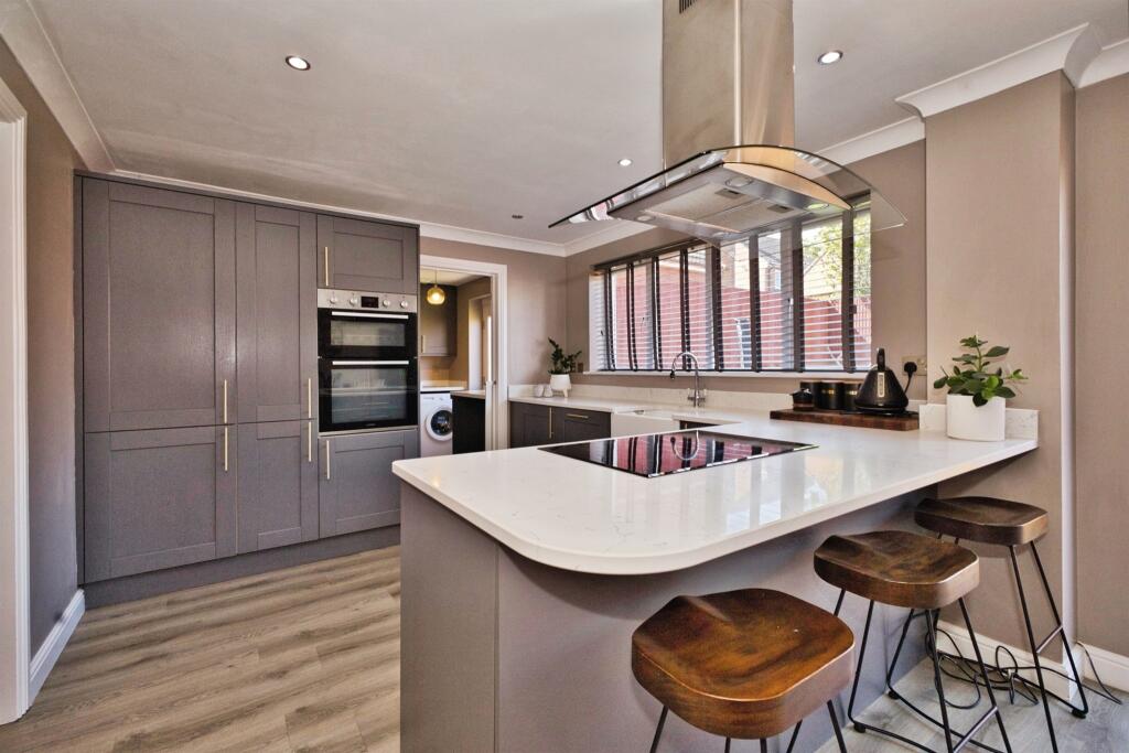 Poplar Drive, Yeovil