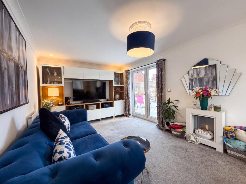 House in Swindon, Badbury Wick, Badbury Park