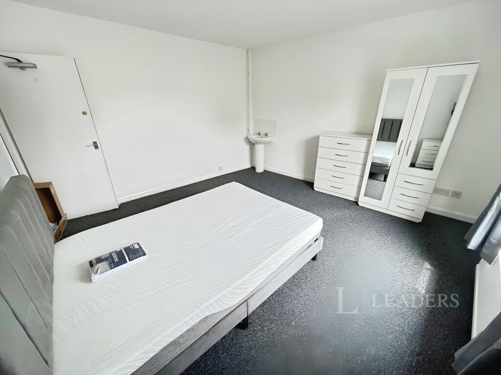 Main image of property: Wellington Street, Luton, Bedfordshire, LU1