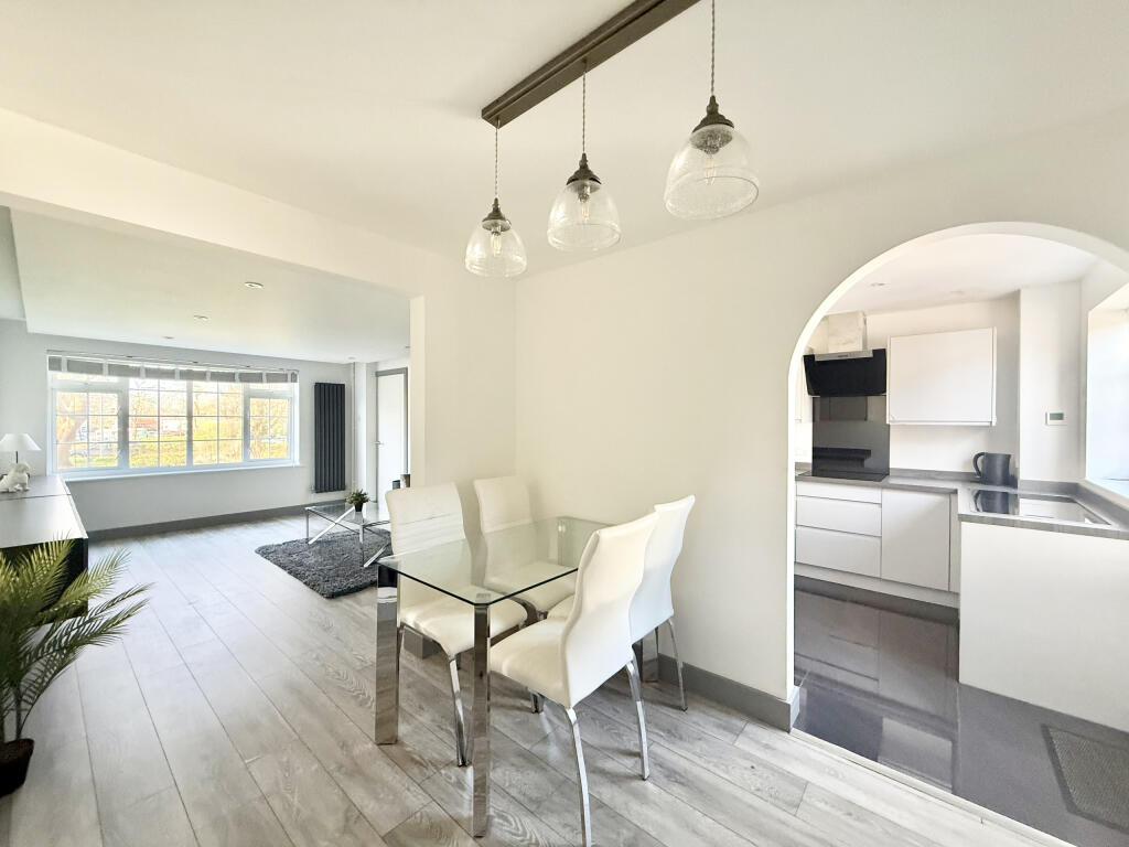 Additional image 6 of Chestnut Drive, Yeovil, Somerset