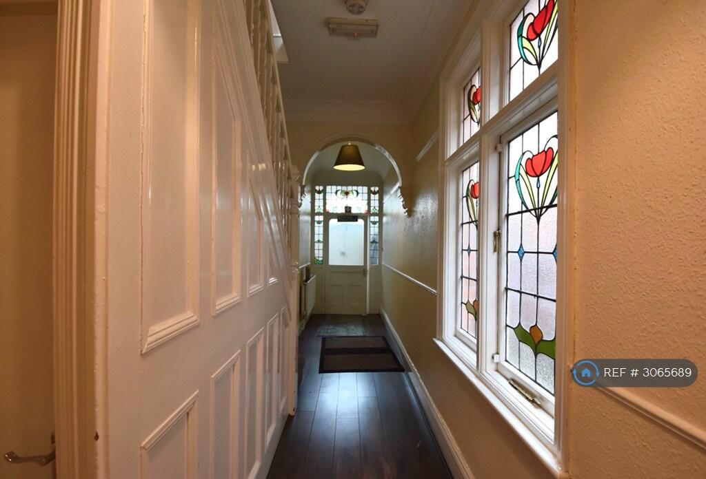 House in Nottingham, Forest Fields - More