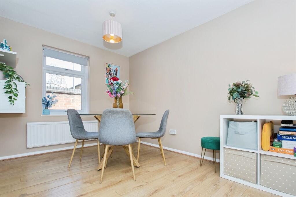 Apartment in Cambridge - More