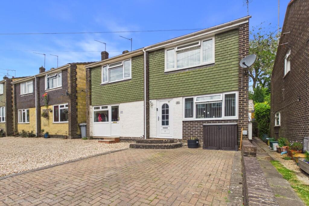 Main image of property: Falkland Garth, Newbury, Berkshire, RG14