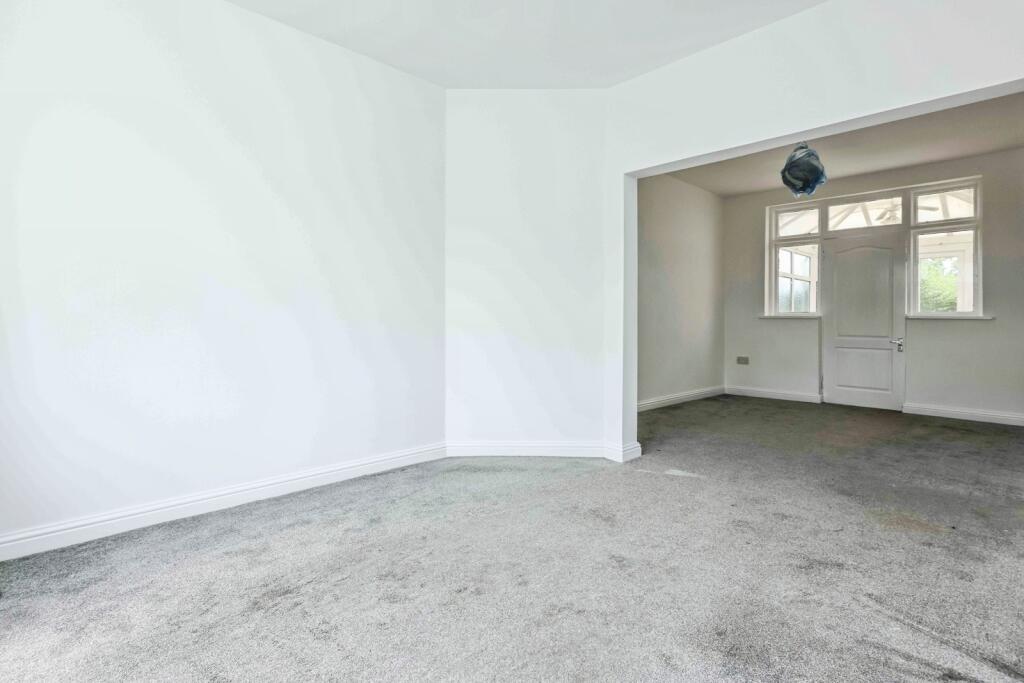 House in Sandwell, West Midlands - View 4