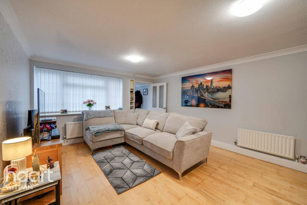 Juvina Close, Witham photo 4
